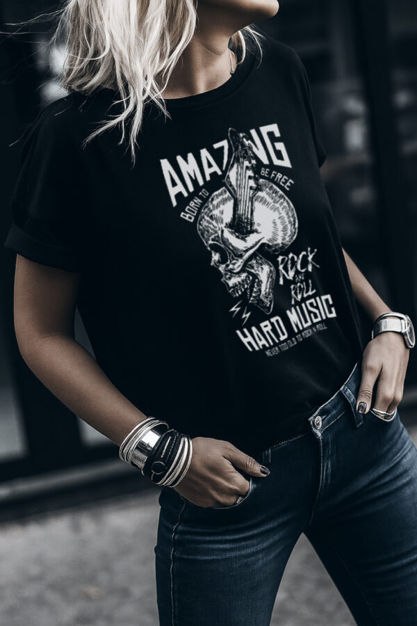 T-shirt Feminina Preta Caveira Rock
