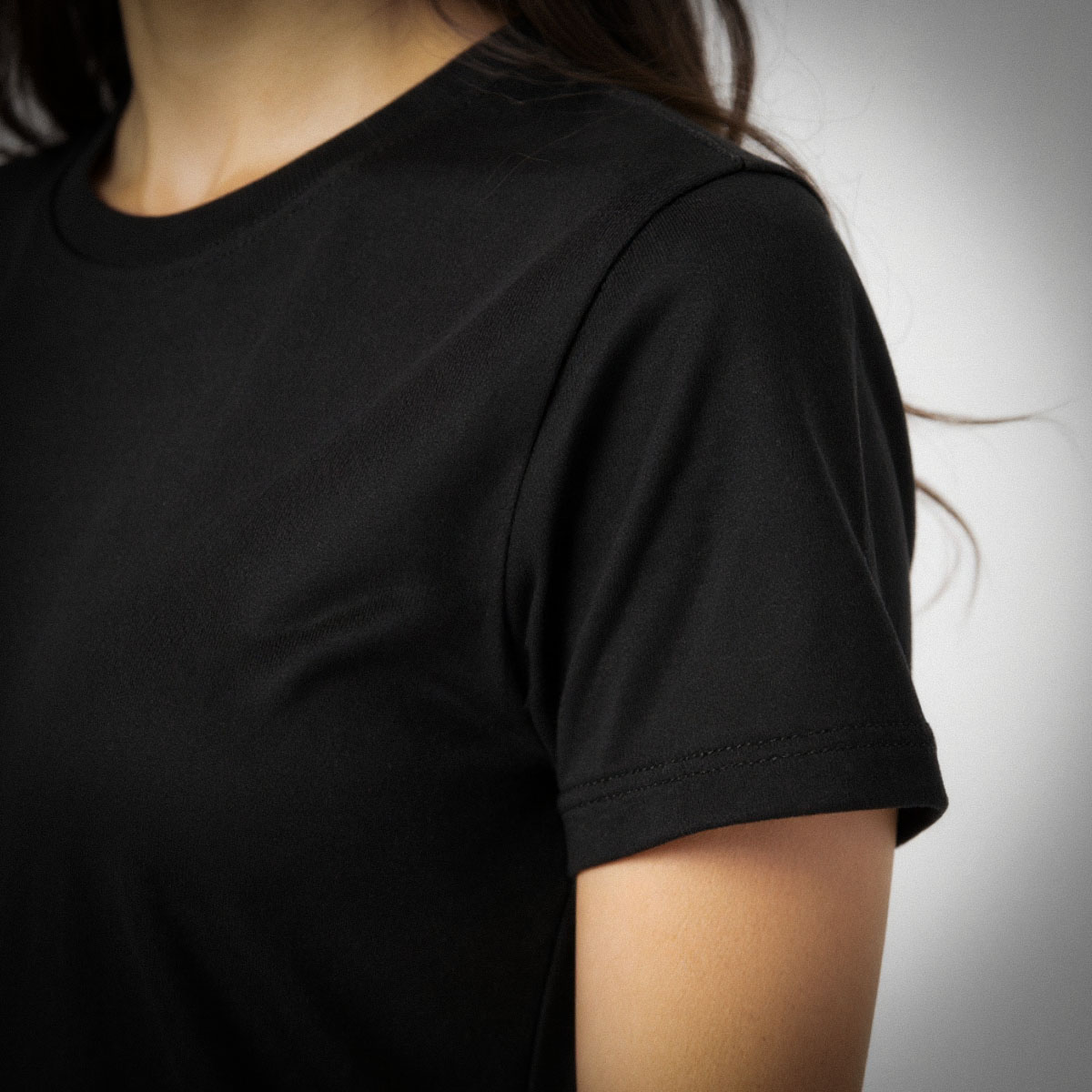 camiseta feminina dolce & gabbana – estilo minimalista e sofisticado camiseta feminina dolce & gabbana – estilo minimalista e sofisticado