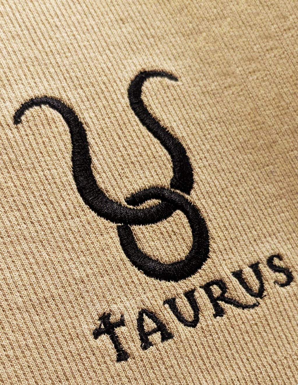 cropped canelado regata signo de touro cropped canelado regata signo de touro